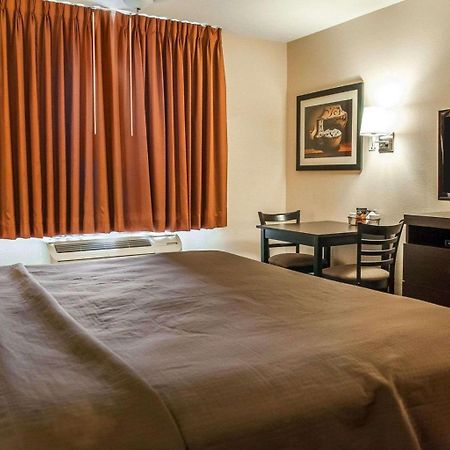 Econo Lodge Inn & Suites Санта-Фе Экстерьер фото
