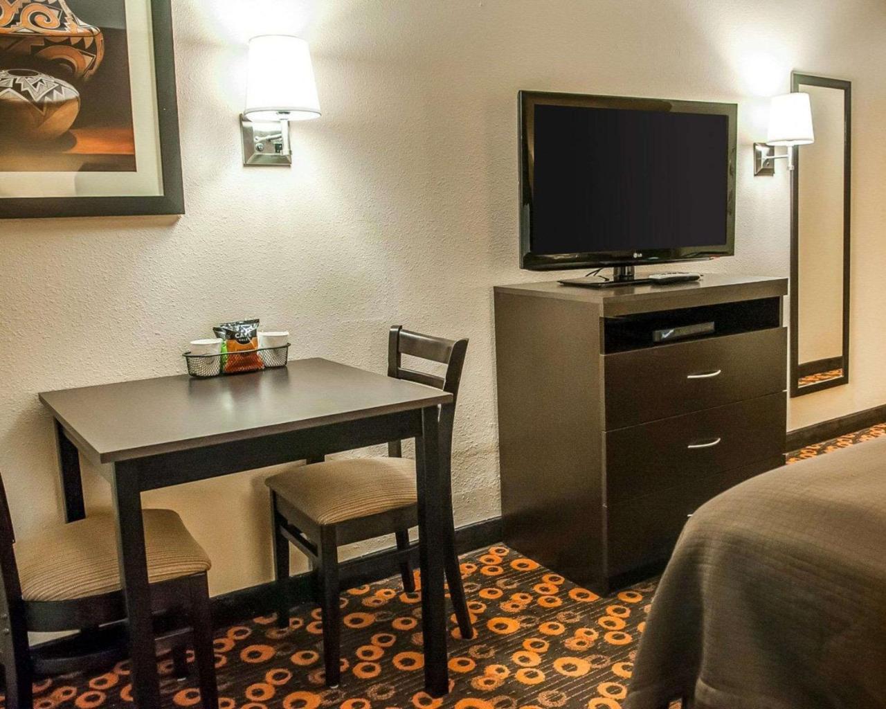 Econo Lodge Inn & Suites Санта-Фе Экстерьер фото